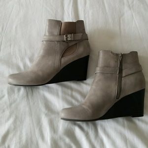 Gray Wedge heel Bootie